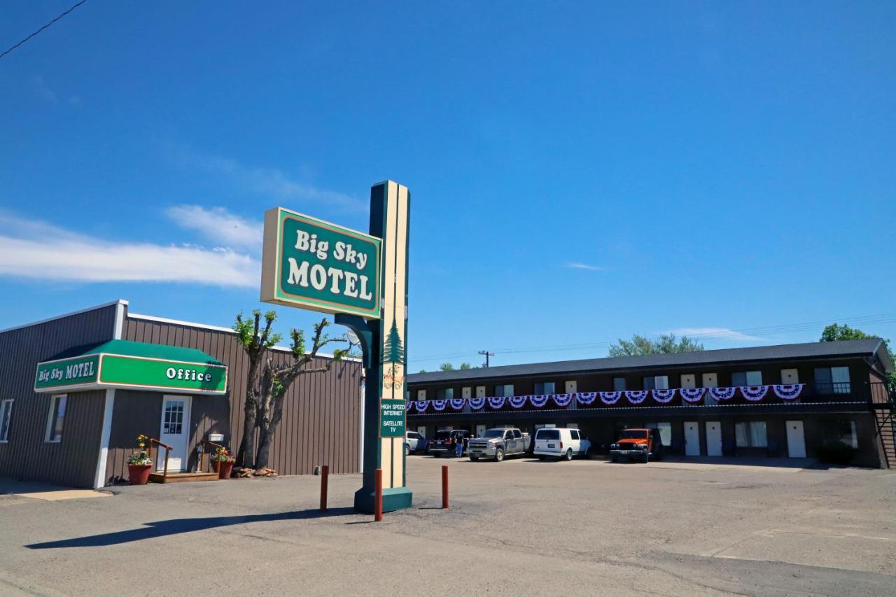 Big Sky Motel Roundup 외부 사진